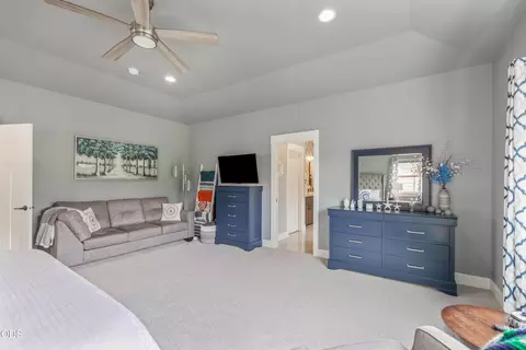 Bedroom - 63315 Wrangler Pl, Bend, OR 97703 photo 2 of 7