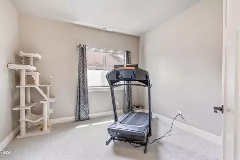 Bedroom - 63315 Wrangler Pl, Bend, OR 97703 photo 7 of 7
