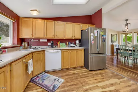 Kitchen - 2072 Evans Creek Rd, Rogue River, OR 97537 photo 1 of 3