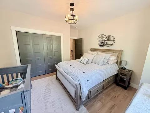 Bedroom - 16785 Stage Stop Dr, Bend, OR 97707 photo 6 of 9