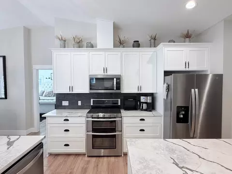 Kitchen - 16785 Stage Stop Dr, Bend, OR 97707 photo 4 of 4