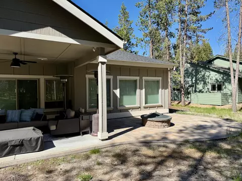 Exterior - 16785 Stage Stop Dr, Bend, OR 97707 photo 11 of 14
