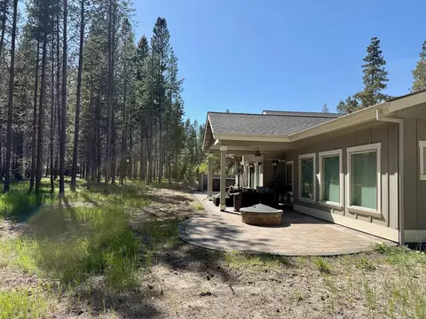 Exterior - 16785 Stage Stop Dr, Bend, OR 97707 photo 12 of 14