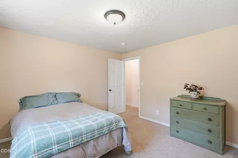 Bedroom - 19184 Baker Rd, Bend, OR 97702 photo 3 of 5
