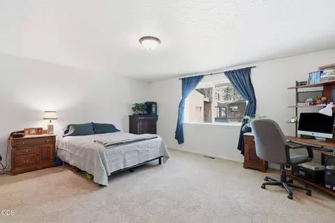 Bedroom - 19184 Baker Rd, Bend, OR 97702 photo 1 of 5