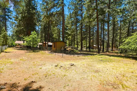 Exterior - 19184 Baker Rd, Bend, OR 97702 photo 11 of 21