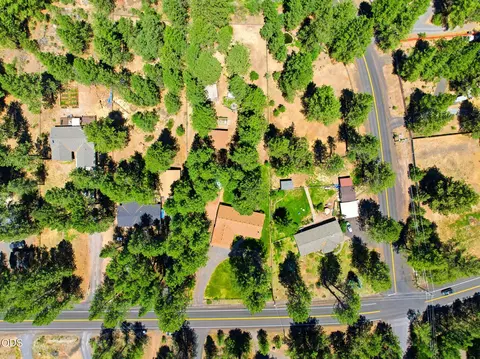 View/Area - 19184 Baker Rd, Bend, OR 97702 photo 1 of 7