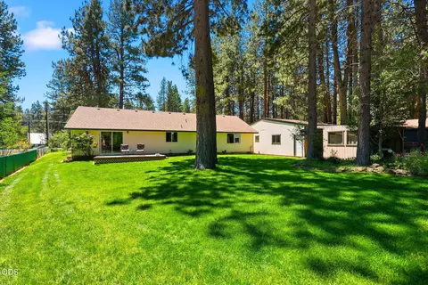 Exterior - 19184 Baker Rd, Bend, OR 97702 photo 7 of 21