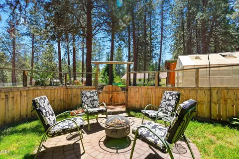 Exterior - 19184 Baker Rd, Bend, OR 97702 photo 14 of 21