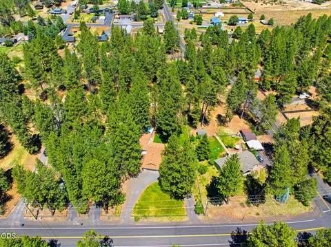 View/Area - 19184 Baker Rd, Bend, OR 97702 photo 2 of 7