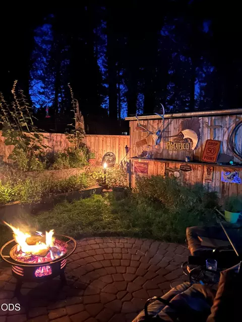Exterior - 19184 Baker Rd, Bend, OR 97702 photo 16 of 21