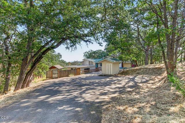 5015 Dark Hollow Rd, Medford, OR 97501