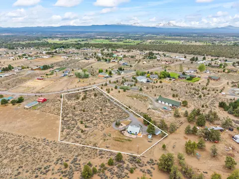 View/Area - 65230 94th St, Bend, OR 97703 photo 2 of 2