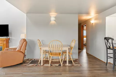 Dining - 65230 94th St, Bend, OR 97703 photo 1 of 1