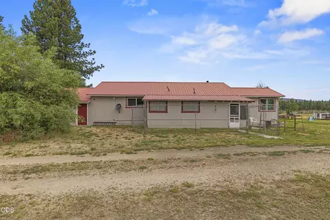 Exterior - 48850 Sycan Rd, Beatty, OR 97621 photo 12 of 17