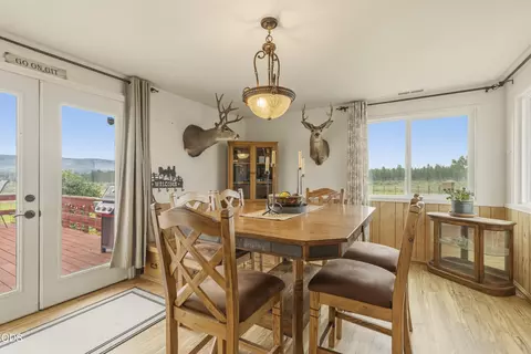 Dining - 48850 Sycan Rd, Beatty, OR 97621 photo 1 of 3