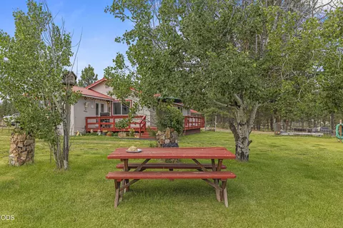 Exterior - 48850 Sycan Rd, Beatty, OR 97621 photo 8 of 17