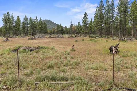 Exterior - 48850 Sycan Rd, Beatty, OR 97621 photo 13 of 17
