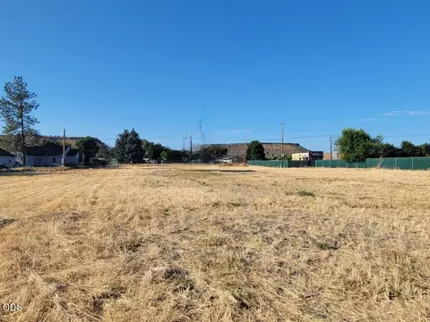 2121 NE 3rd St, Prineville, OR 97754