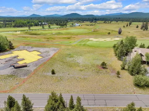 56575 Nest Pine Dr, Bend, OR 97707 photo 11