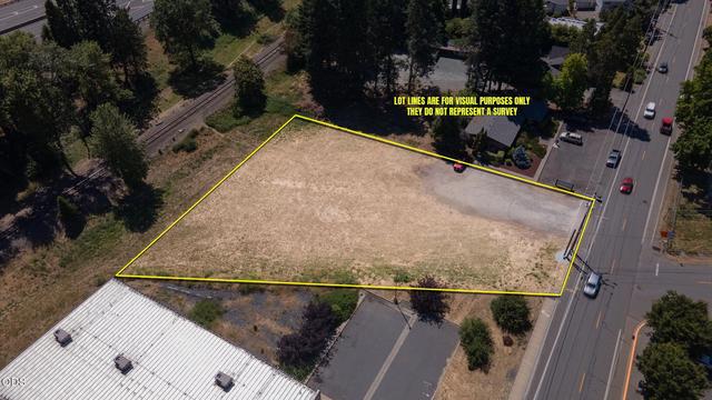 202 W Main St #TL1303, Rogue River, OR 97537