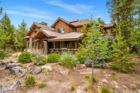 Exterior - 56820 Dancing Rock Loop #49, Bend, OR 97707 photo 6 of 11