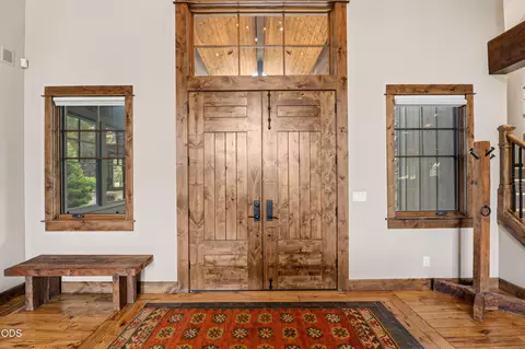 Entry Way - 56820 Dancing Rock Loop #49, Bend, OR 97707 photo 2 of 9
