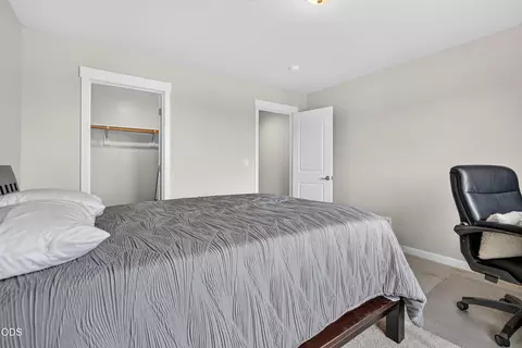 Bedroom - 327 Arrowhead Trl, Eagle Point, OR 97524 photo 4 of 5