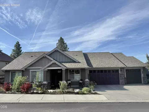 2572 NW Pine Terrace Dr, Bend, OR 97703