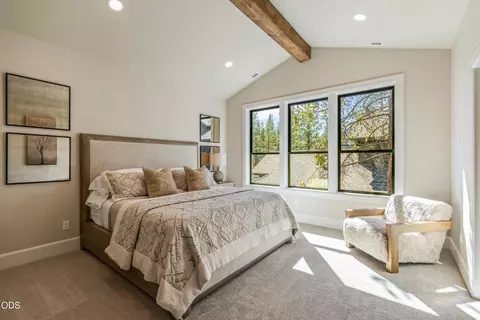 Bedroom - 17751 Preservation Loop #LOT 471, Bend, OR 97707 photo 4 of 6