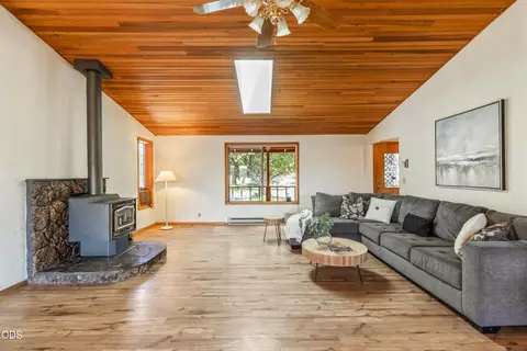 Living - 64543 Mcgrath Rd, Bend, OR 97701 photo 1 of 2