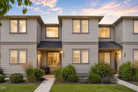 2547 NE Purcell Blvd, Bend, OR 97701