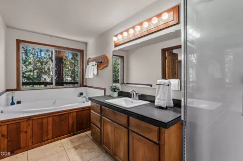 17065 Oxnard Rd, Bend, OR 97707 photo 13