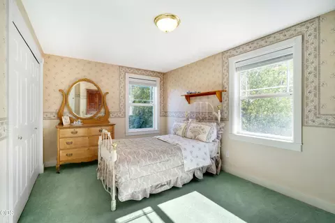 Bedroom - 20001 Mcclellan Rd, Bend, OR 97702 photo 2 of 3