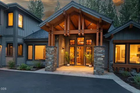 Exterior - 56370 Fireglass Loop #179, Bend, OR 97707 photo 3 of 7