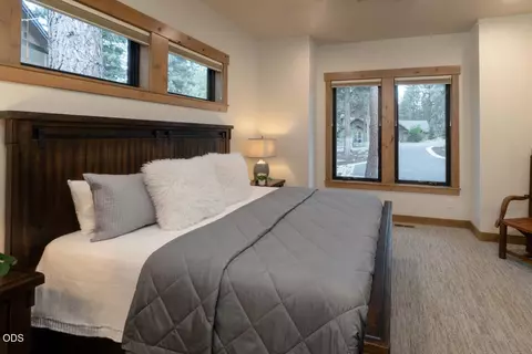 Bedroom - 56370 Fireglass Loop #179, Bend, OR 97707 photo 3 of 5