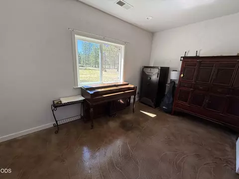 Other - 52505 Pine Dr, La Pine, OR 97739 photo 4 of 7