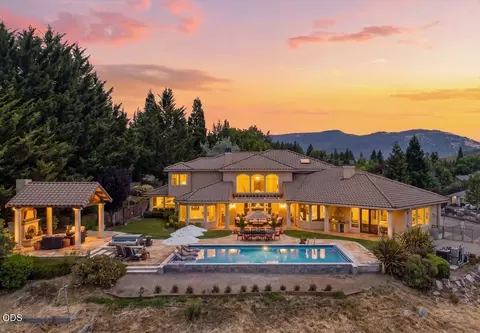 1491 Montclair Ter, Medford, OR 97504