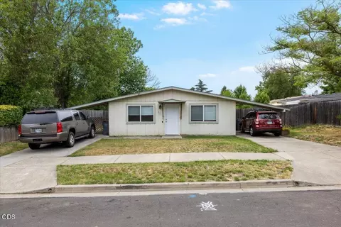 912 Olympic Ave, Medford, OR 97504