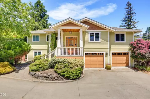 425 Merrill Cir, Ashland, OR 97520