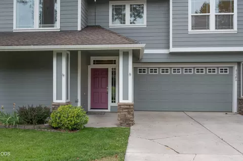 Exterior - 61506 Tall Tree Ct, Bend, OR 97702 photo 2 of 7