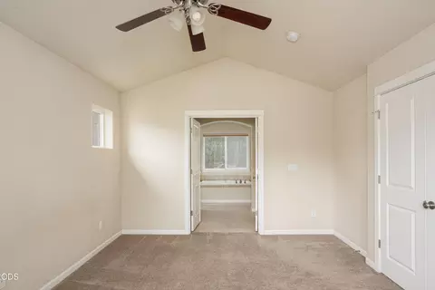 Bedroom - 61506 Tall Tree Ct, Bend, OR 97702 photo 3 of 7