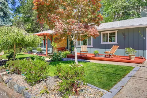492 Herbert St, Ashland, OR 97520