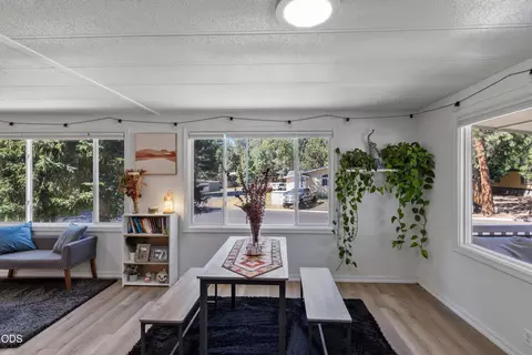 Dining - 60944 Mcmullin Dr, Bend, OR 97702 photo 1 of 1