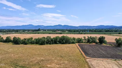 Other - 6181 Thistle Ln, Central Point, OR 97502 photo 3 of 3