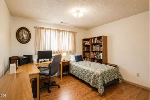Bedroom - 6181 Thistle Ln, Central Point, OR 97502 photo 1 of 3