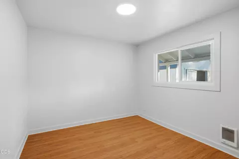Bedroom - 52856 Meadow Ln, La Pine, OR 97739 photo 3 of 8