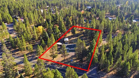 View/Area - 52856 Meadow Ln, La Pine, OR 97739 photo 1 of 5