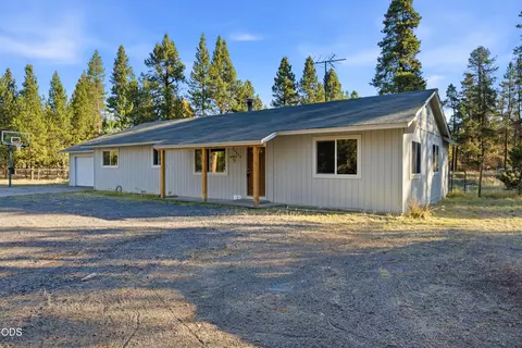 Exterior - 52856 Meadow Ln, La Pine, OR 97739 photo 3 of 15