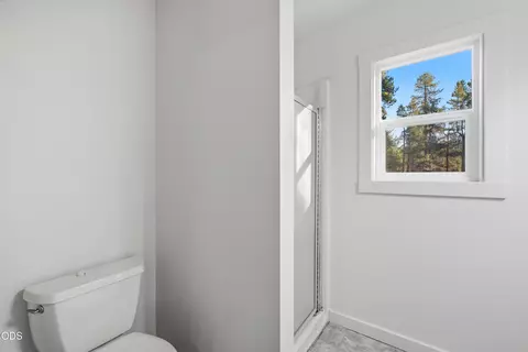 Bath - 52856 Meadow Ln, La Pine, OR 97739 photo 2 of 3